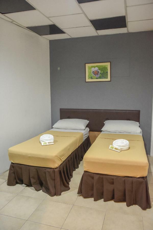 Tiptop Tower Suite Inn Dumaguete City Экстерьер фото