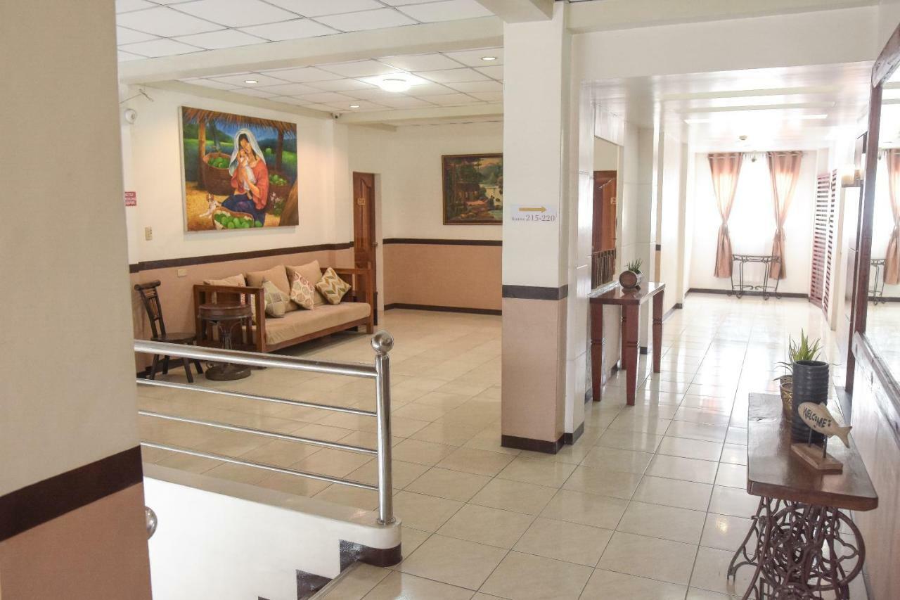 Tiptop Tower Suite Inn Dumaguete City Экстерьер фото
