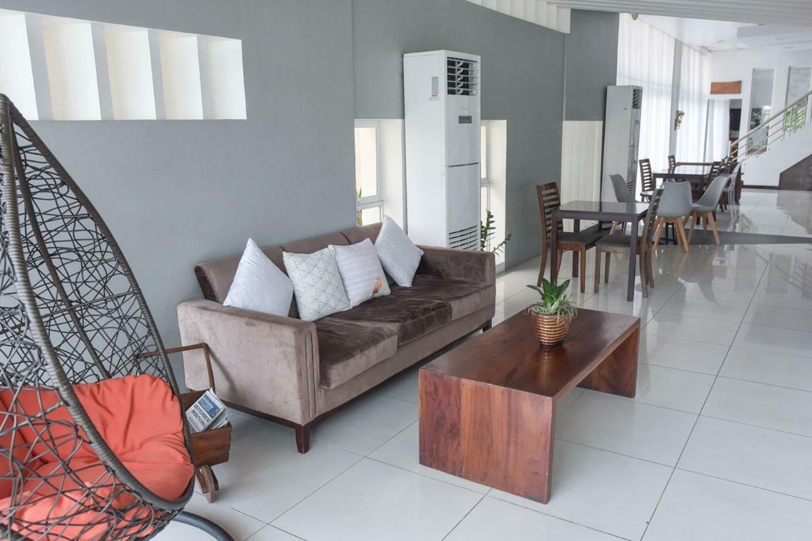 Tiptop Tower Suite Inn Dumaguete City Экстерьер фото