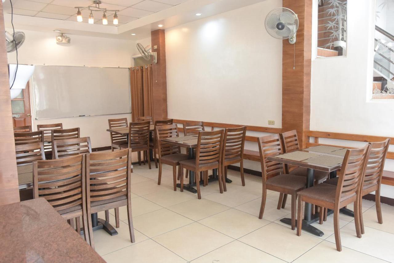 Tiptop Tower Suite Inn Dumaguete City Экстерьер фото